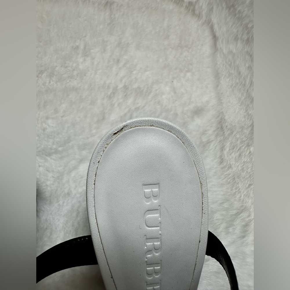 Burberry Monochrome Strappy Heels brand new - Picture 5 of 11